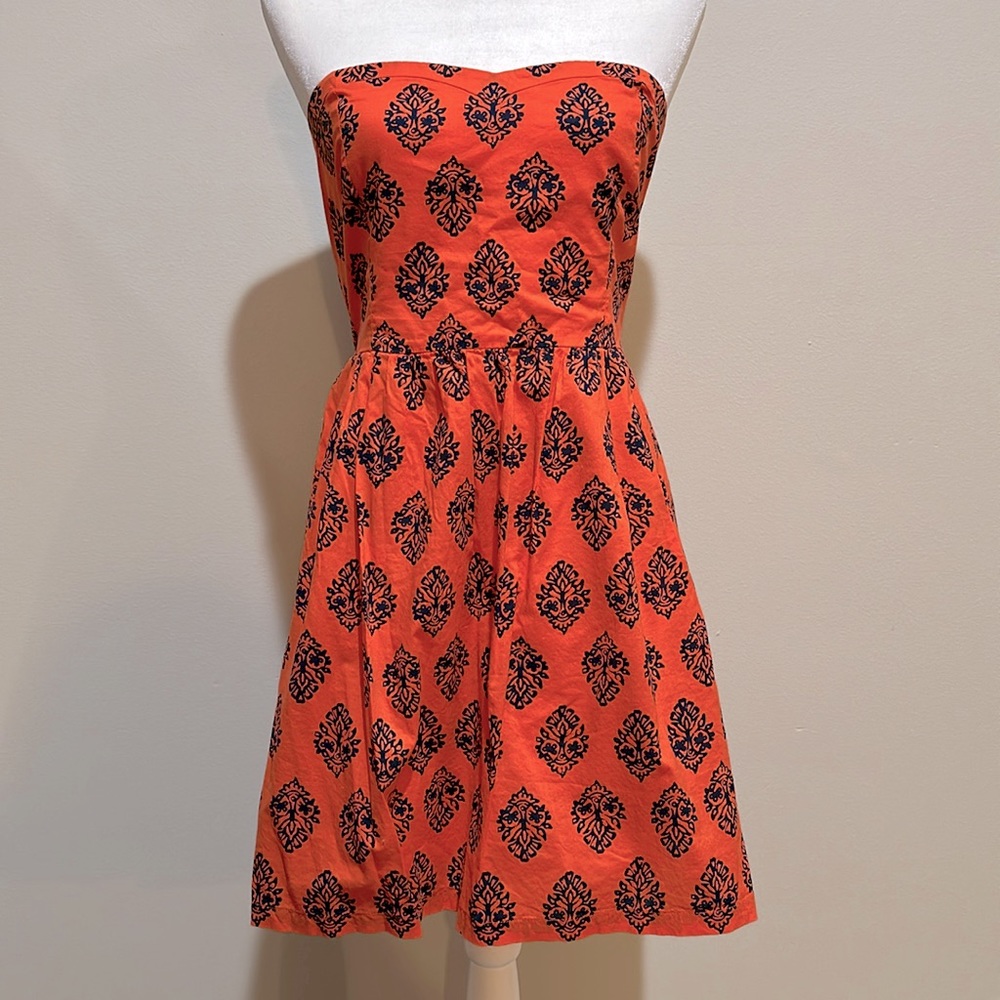 Strapless orange and navy blue summer dress